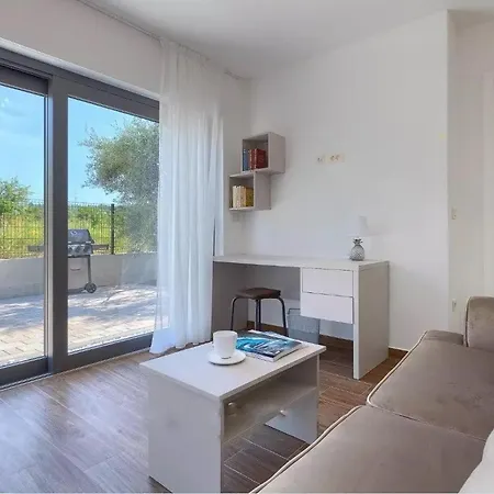 Holiday home Esmeralda By Seeadria Agency