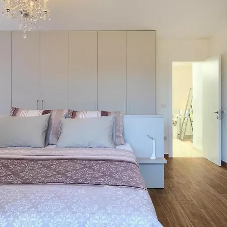 Holiday home Esmeralda By Seeadria Agency