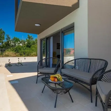 Esmeralda By Seeadria Agency *