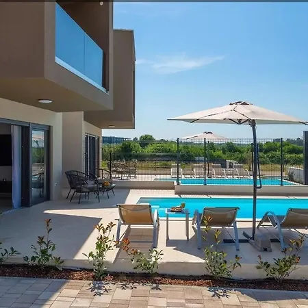 Esmeralda By Seeadria Agency 펜션 Novigrad Istria