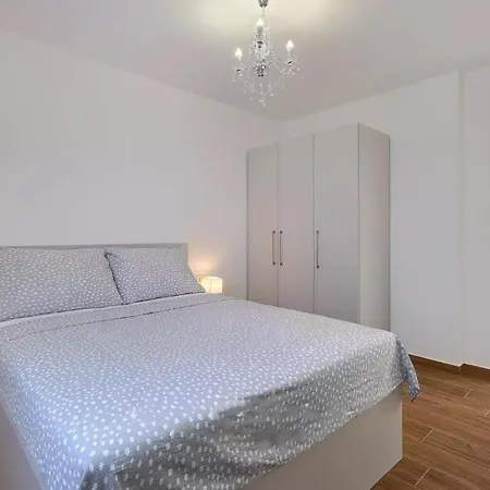 Vakantiehuis Esmeralda By Seeadria Agency Novigrad Istria