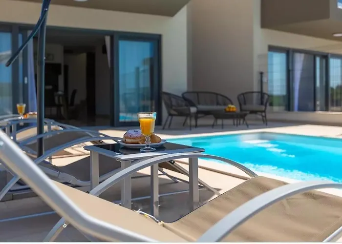 펜션 Esmeralda By Seeadria Agency