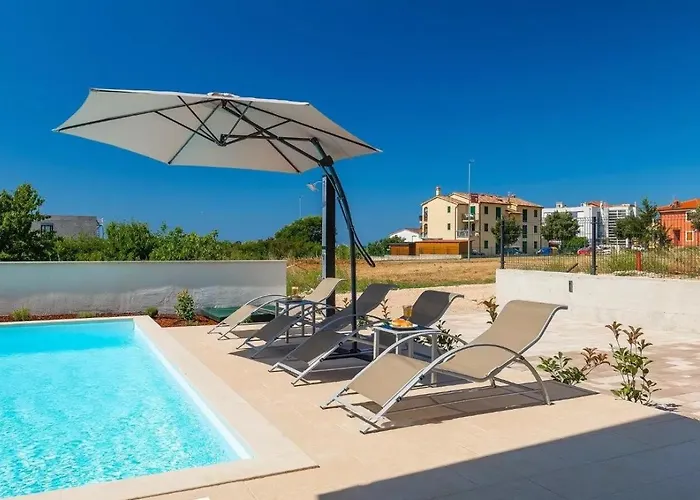 펜션 Esmeralda By Seeadria Agency Novigrad Istria